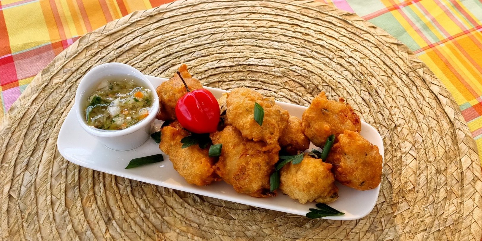 ACCRAS DE CREVETTES AUX AROMATES