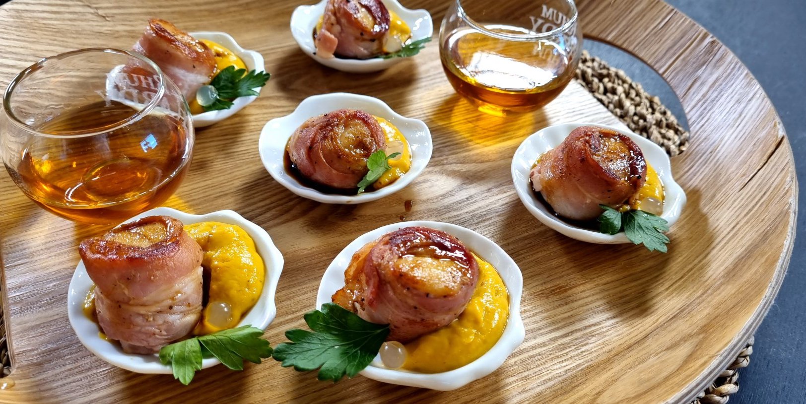 SAINT-JACQUES AU LARD ET CRÈME D’AVOCAT AU PIMENT DOUX