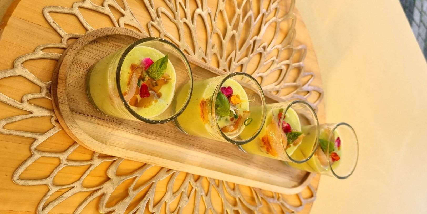 CRÉMEUX DE CONCOMBRE AU MARLIN FUMÉ