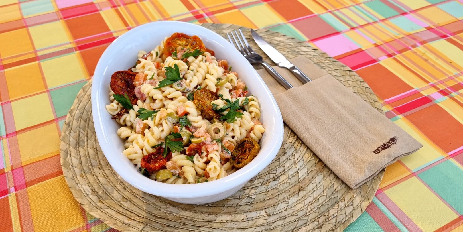 SALADE DE PÂTES AUX TOMATES SÉCHÉES