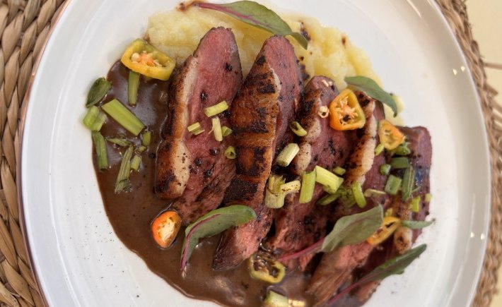 MAGRET DE CANARD SAUCE AU CAFE