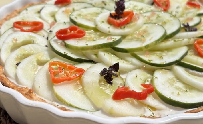 TARTE FROIDE AU CONCOMBRE, RILLETTE DE DORADE AU PIMENT DOUX