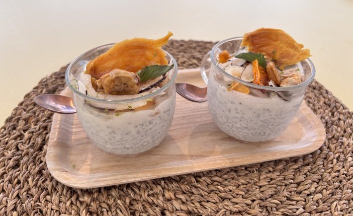 189.GRAINE DE CHIA AU LAIT DE COCO ET FRUITS SÉCHÉS