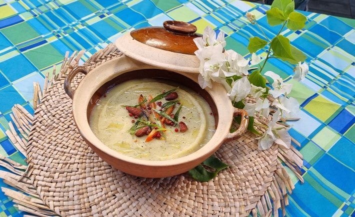 VELOUTÉ DE PAPAYE VERTE ET FRUIT À PAIN 