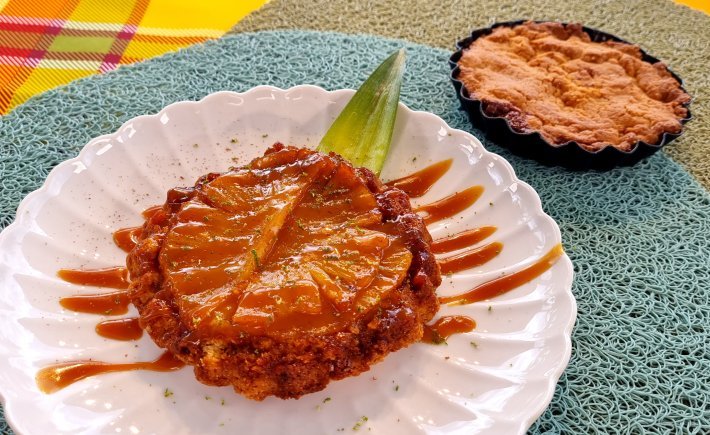 TATIN D’ANANAS ET CARAMEL AU RHUM VIEUX